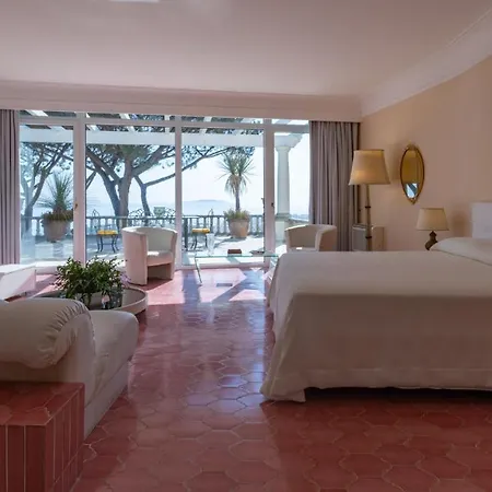 Villa Carina 12, Emma