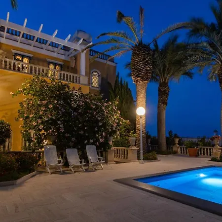 Villa Carina 12, Emma Ischia